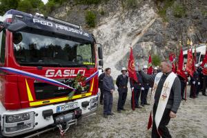 036 prevzem gasilskega vozila Foto atelje Postojna